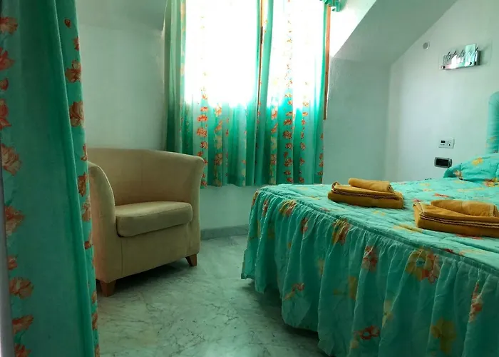 Апартаменти Geranios Адехе